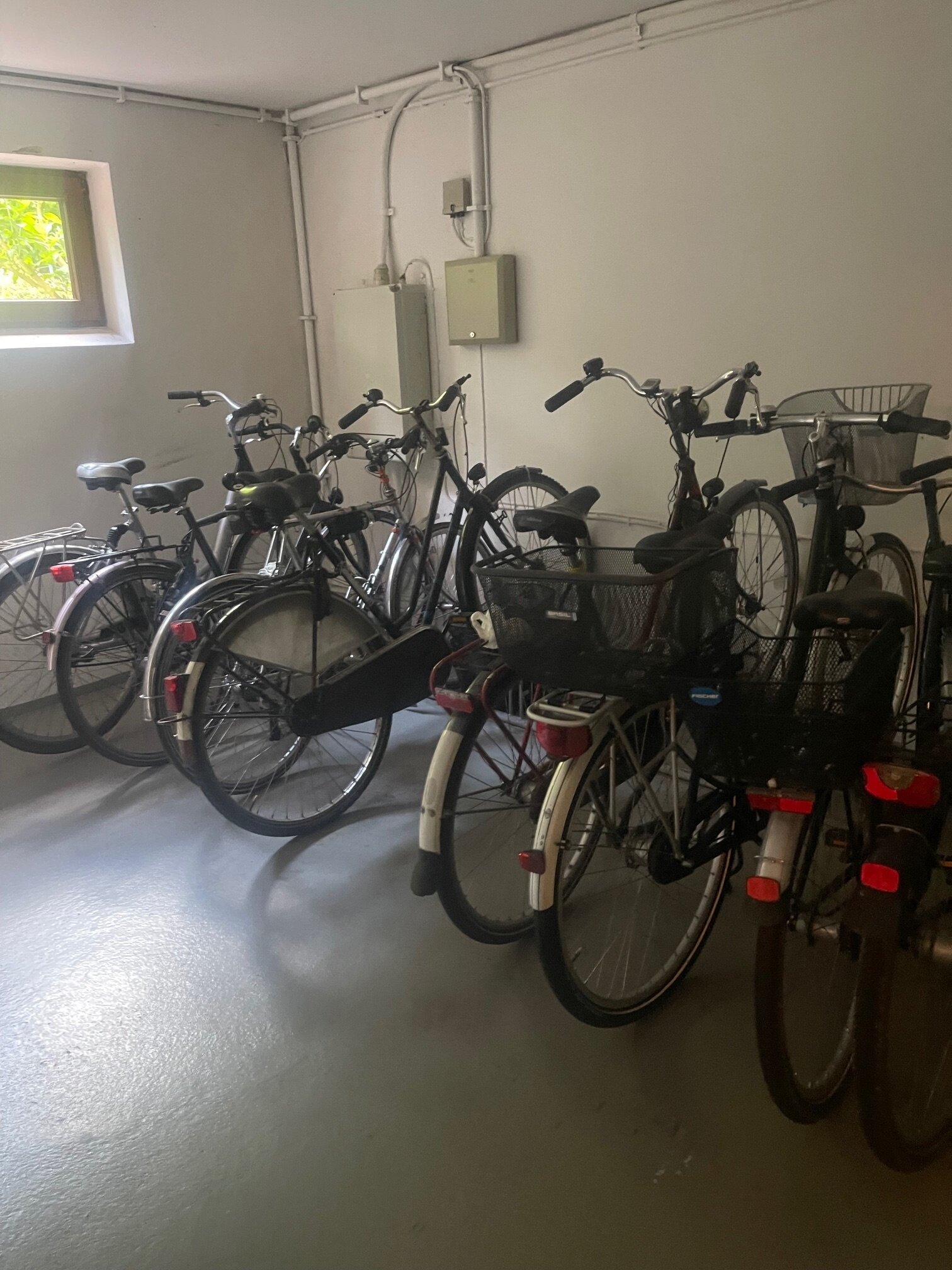 ***Burg-Grambke***helle 2 Zi. Whg. mit Balkon und Stellplatz