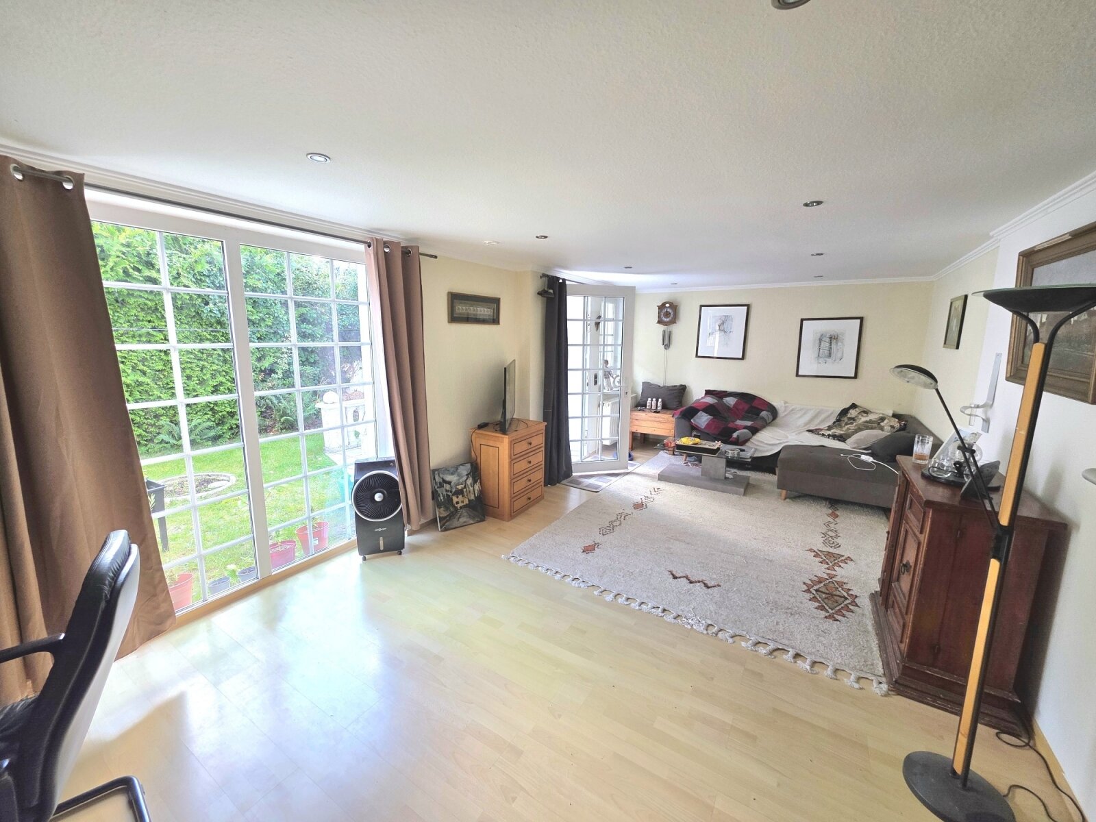 ***Bremen-Vahr, 2 Doppelhaushälfte nebeneinander mit 2 Garagen in Toplage