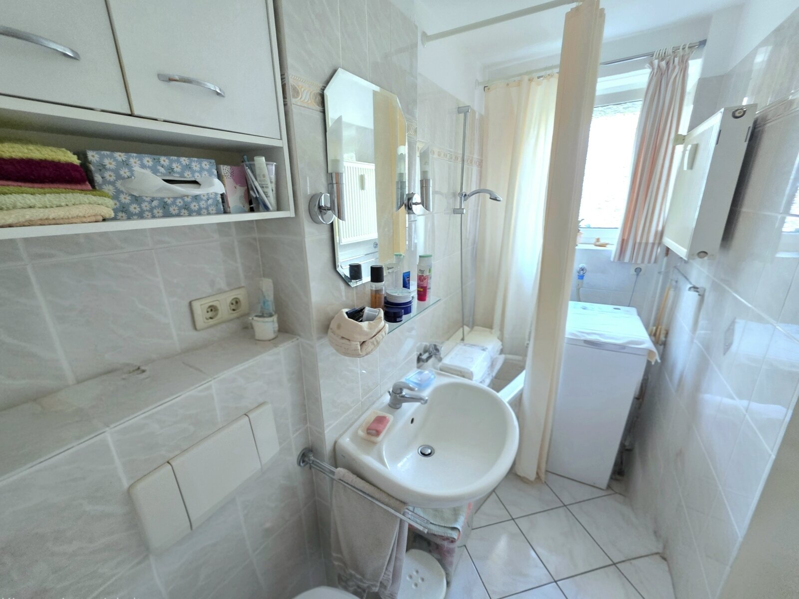 ***28357 HB, Ortsteil Lehester-Deich***3 Zi.ETW mit Balkon